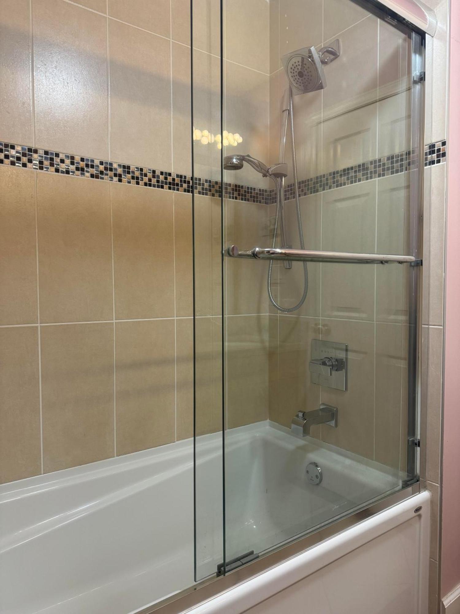 Comfortable Guest Home Near Downtown Vancouver & Sights & Stores Eksteriør billede